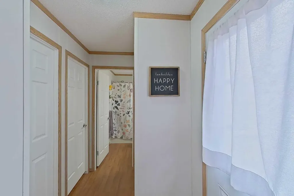 114 10 Street Canyon Creek AB T0G 0M0