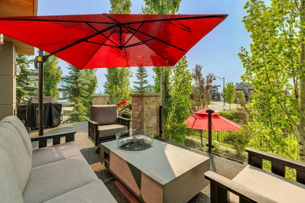 67 Aspen Ridge Square SW Calgary AB T3H 1T2