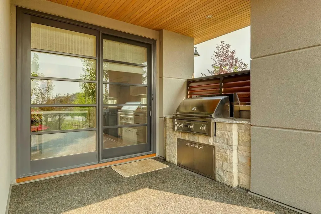 67 Aspen Ridge Square SW Calgary AB T3H 1T2