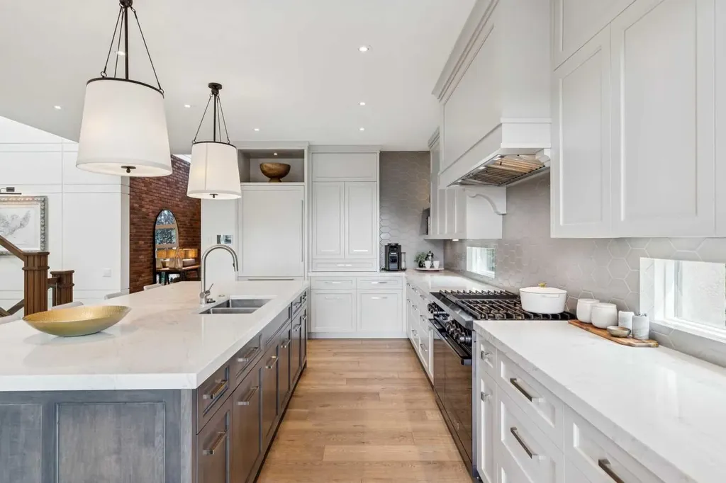 67 Aspen Ridge Square SW Calgary AB T3H 1T2