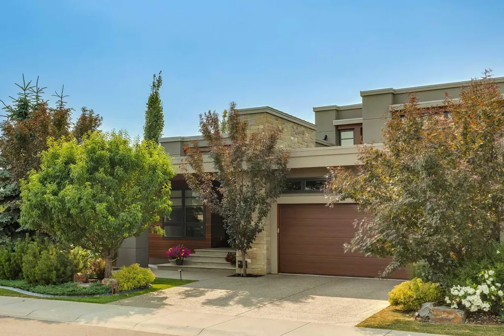 67 Aspen Ridge Square SW Calgary AB T3H 1T2
