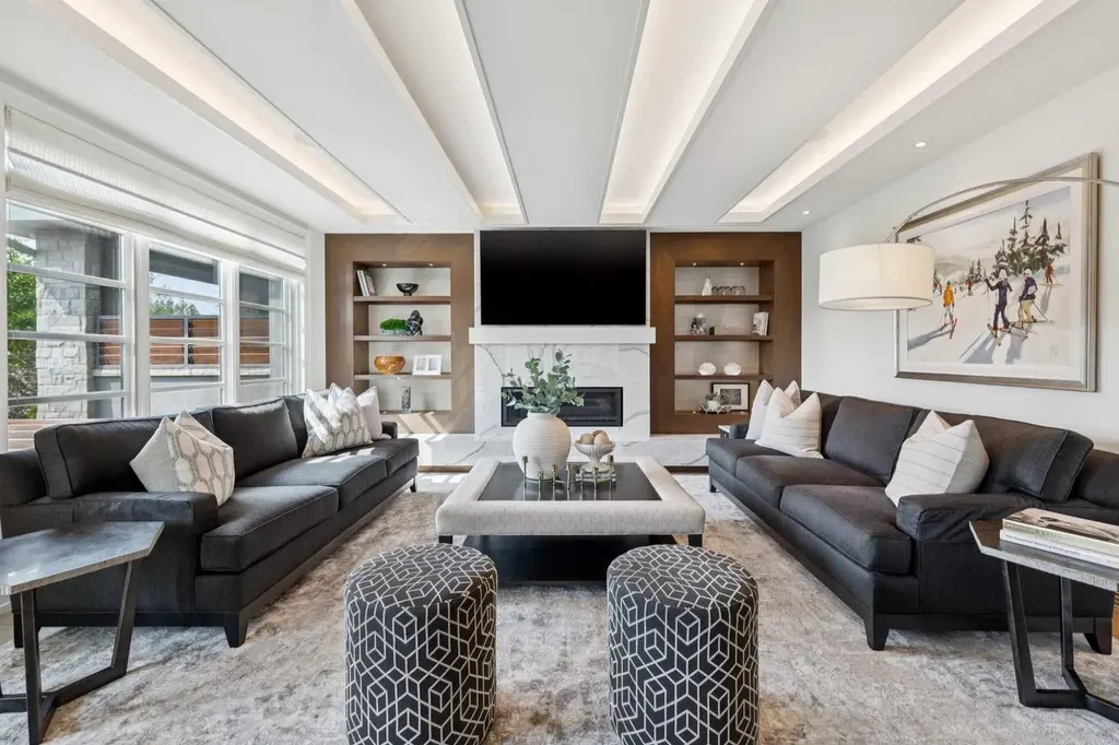 67 Aspen Ridge Square SW Calgary AB T3H 1T2