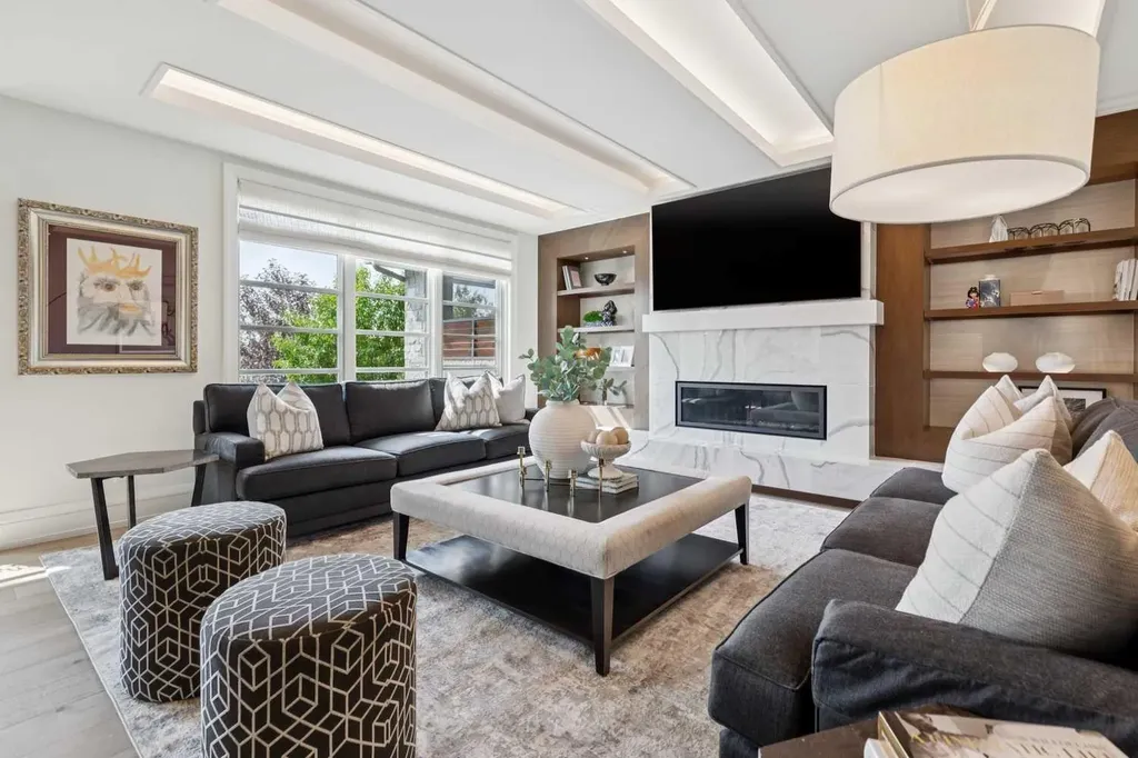 67 Aspen Ridge Square SW Calgary AB T3H 1T2