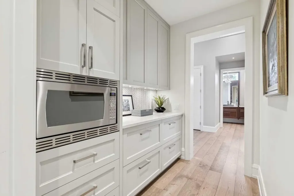 67 Aspen Ridge Square SW Calgary AB T3H 1T2