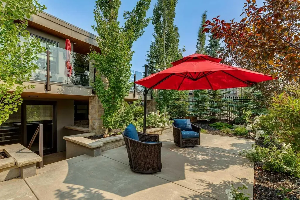 67 Aspen Ridge Square SW Calgary AB T3H 1T2