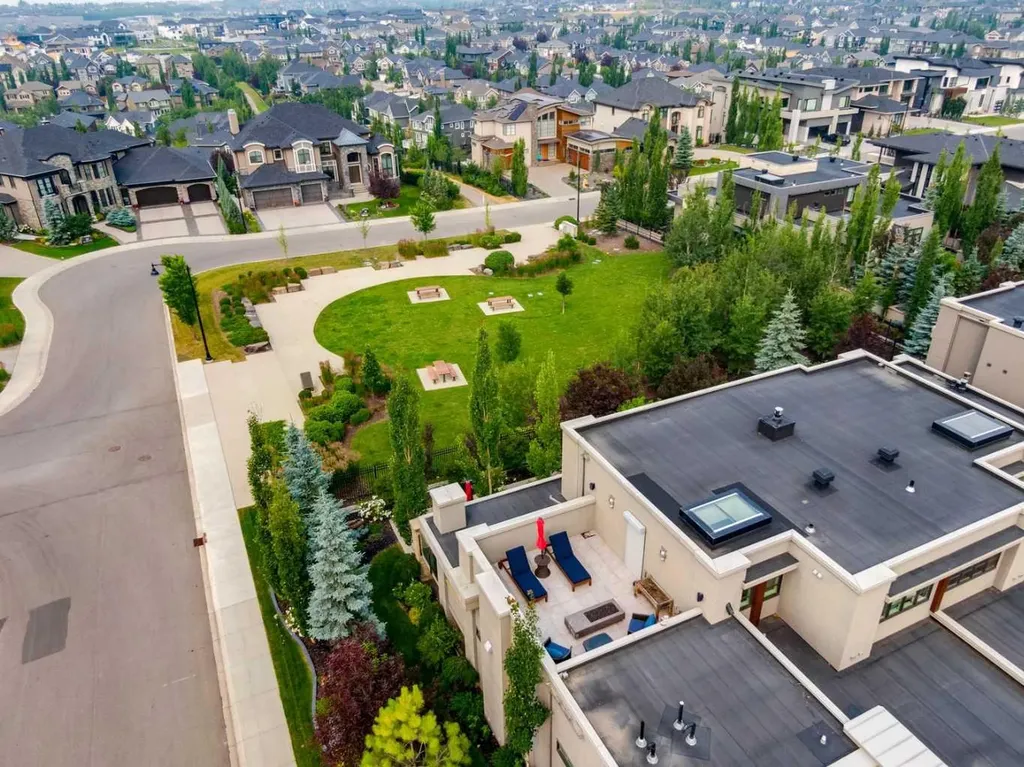 67 Aspen Ridge Square SW Calgary AB T3H 1T2
