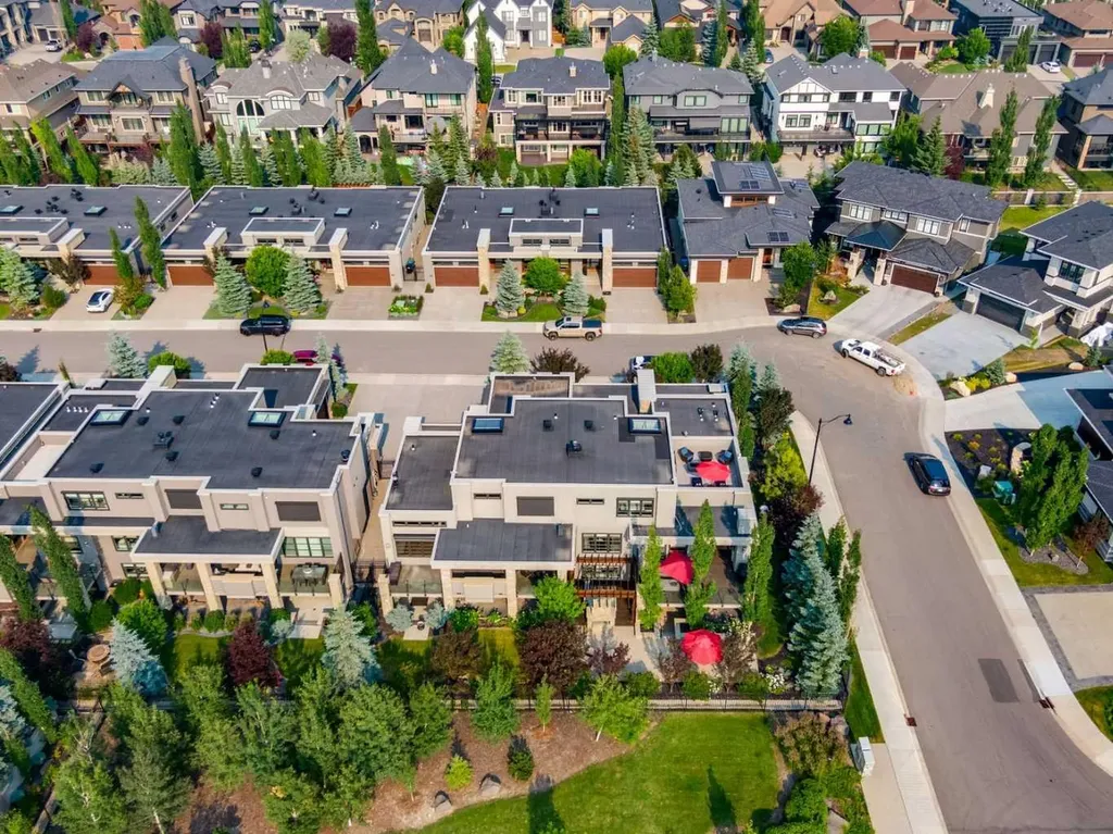 67 Aspen Ridge Square SW Calgary AB T3H 1T2