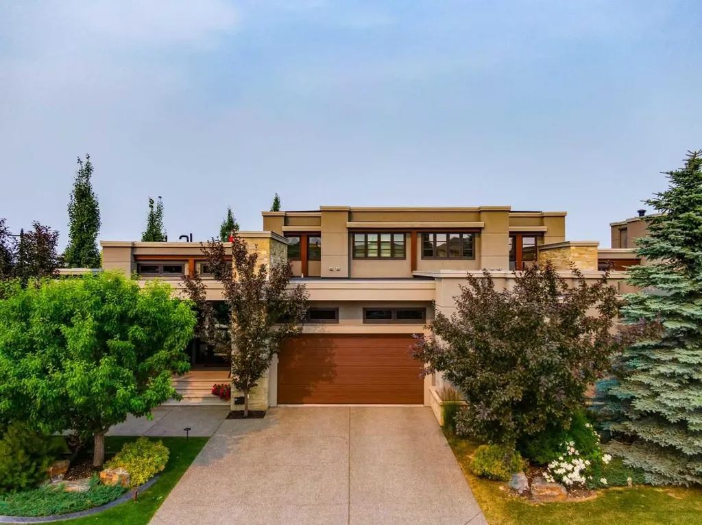 67 Aspen Ridge Square SW Calgary AB T3H 1T2
