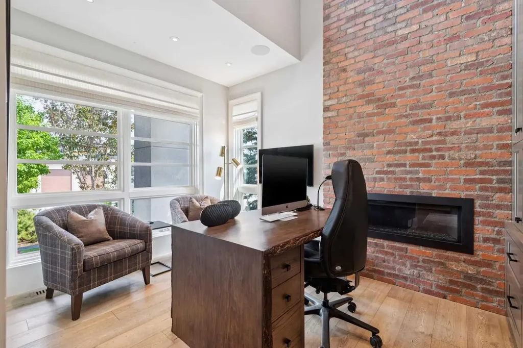 67 Aspen Ridge Square SW Calgary AB T3H 1T2