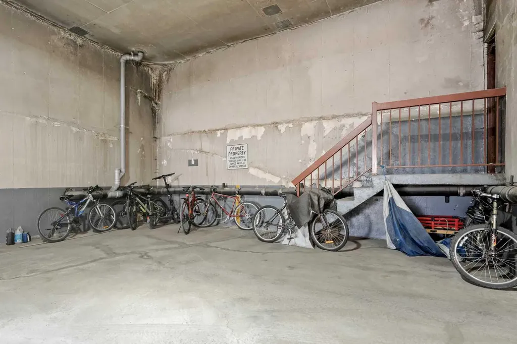 222 5 Avenue NE Calgary AB T2E 0K6