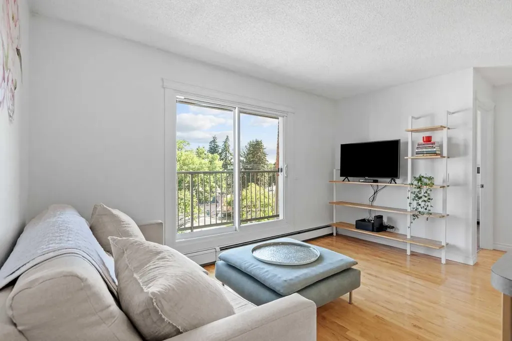 222 5 Avenue NE Calgary AB T2E 0K6