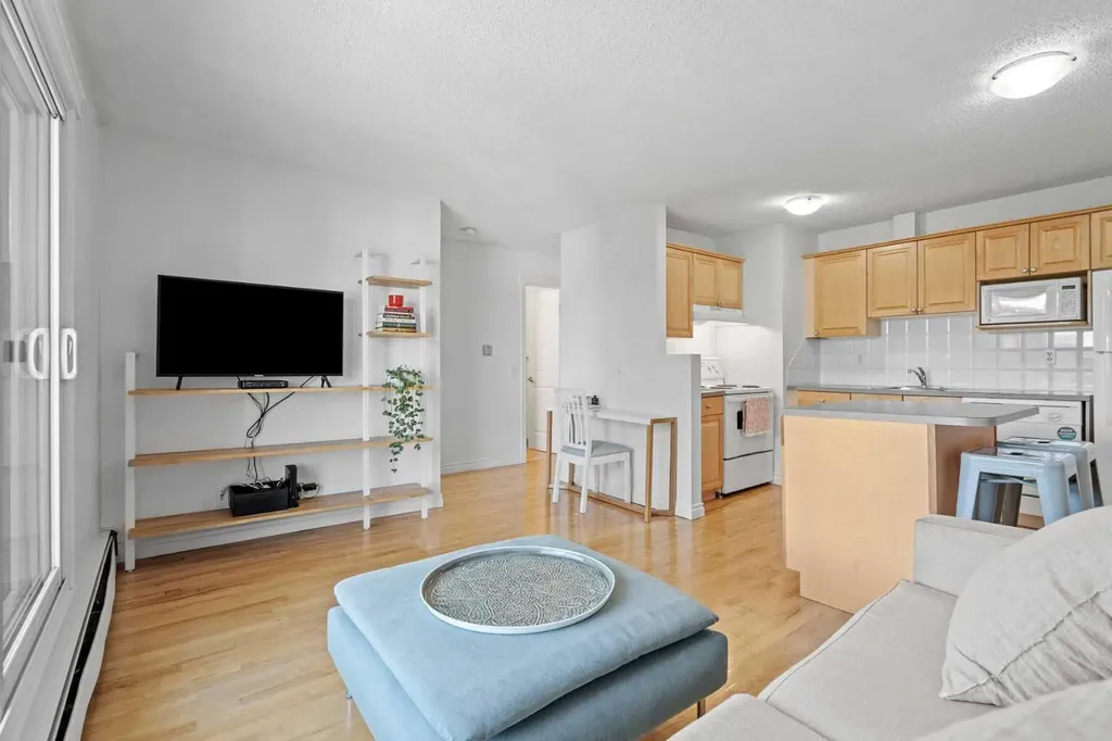 222 5 Avenue NE Calgary AB T2E 0K6