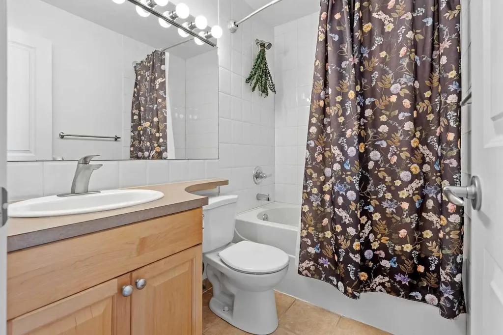 222 5 Avenue NE Calgary AB T2E 0K6