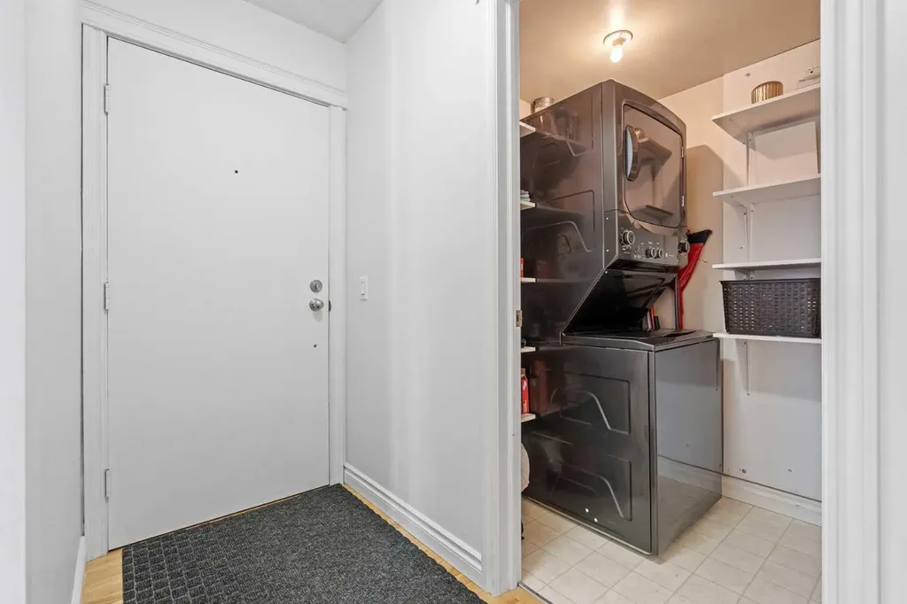 222 5 Avenue NE Calgary AB T2E 0K6