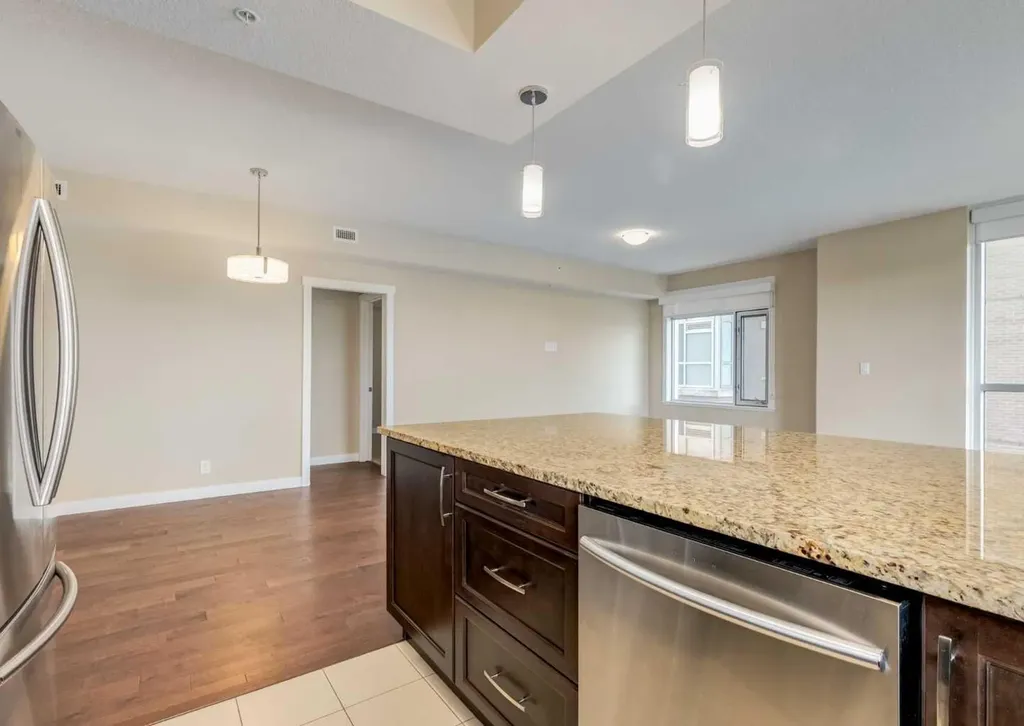 32 Varsity Estates Circle NW Calgary AB T3A 2Y1