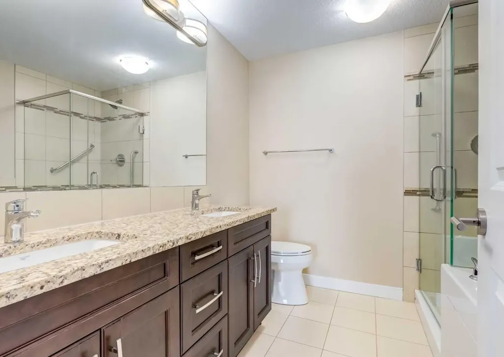 32 Varsity Estates Circle NW Calgary AB T3A 2Y1