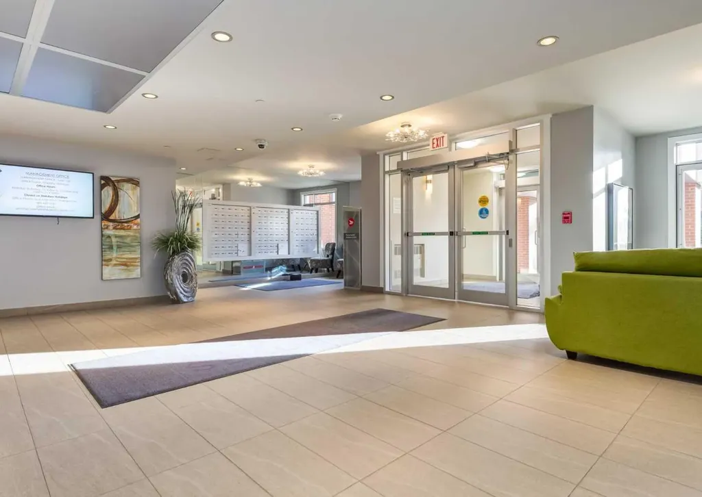 32 Varsity Estates Circle NW Calgary AB T3A 2Y1