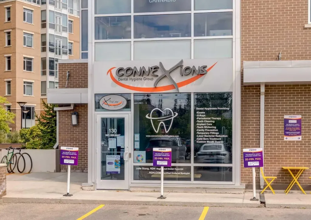 32 Varsity Estates Circle NW Calgary AB T3A 2Y1