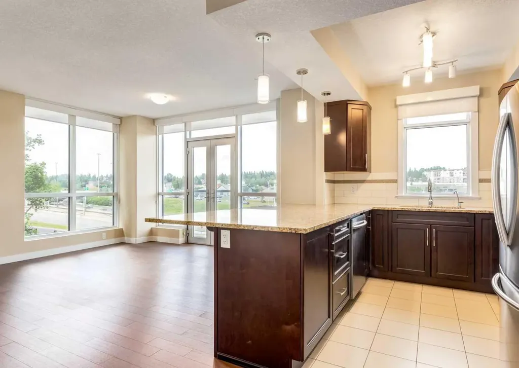 32 Varsity Estates Circle NW Calgary AB T3A 2Y1
