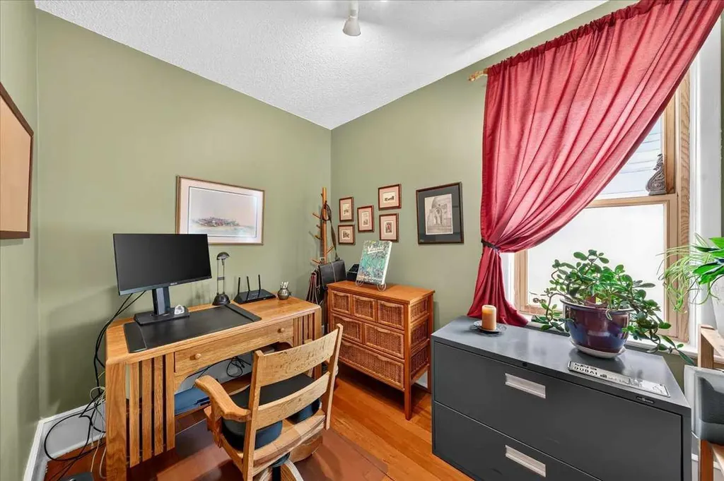 2410 16 Street Street SW Calgary AB T2T 4E8