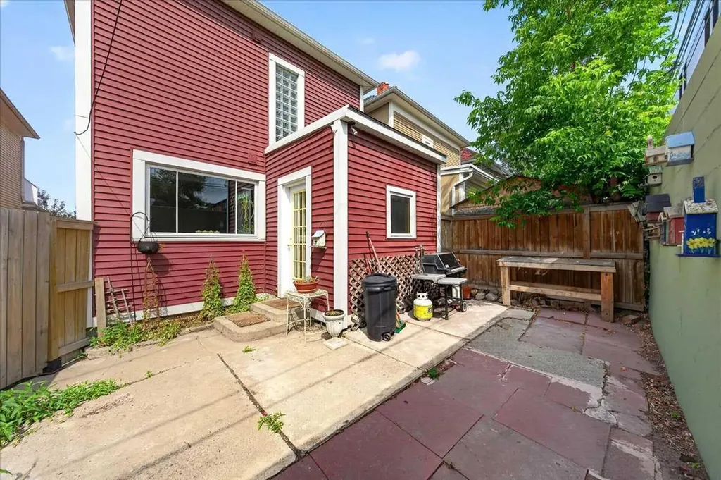 2410 16 Street Street SW Calgary AB T2T 4E8