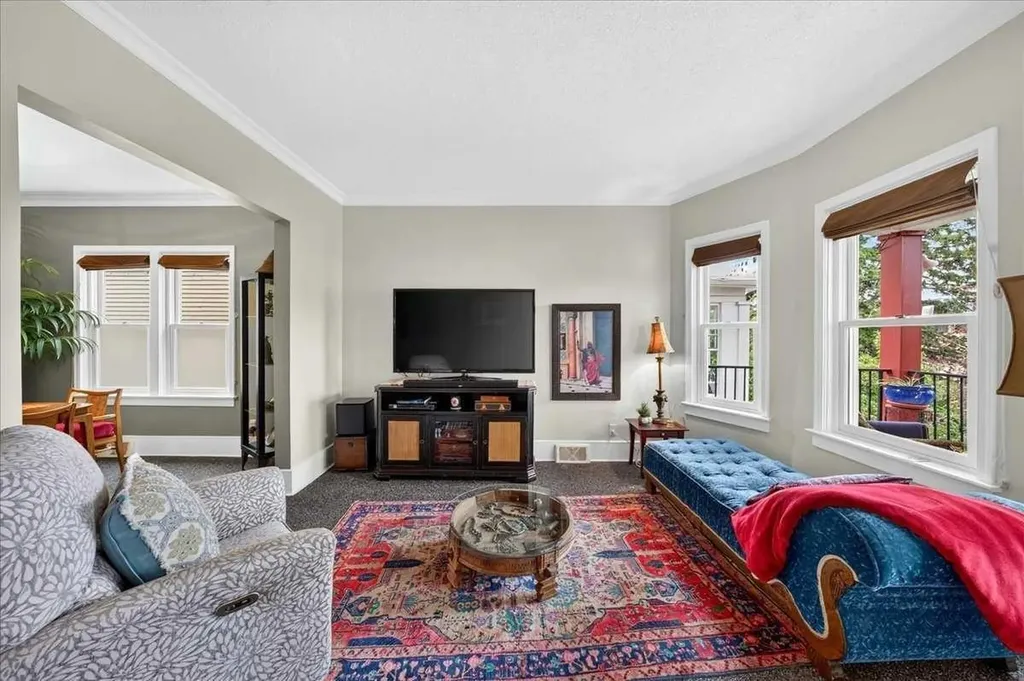2410 16 Street SW Calgary AB T2T 4E8