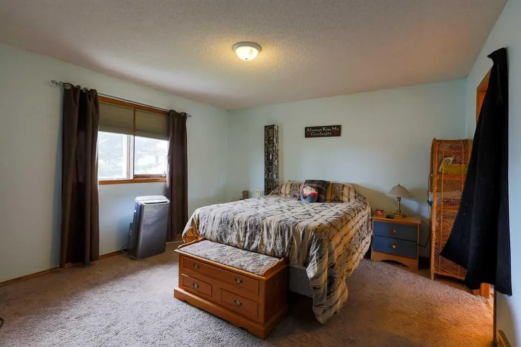 89 Athabasca Crescent Crossfield AB T0M 0S0