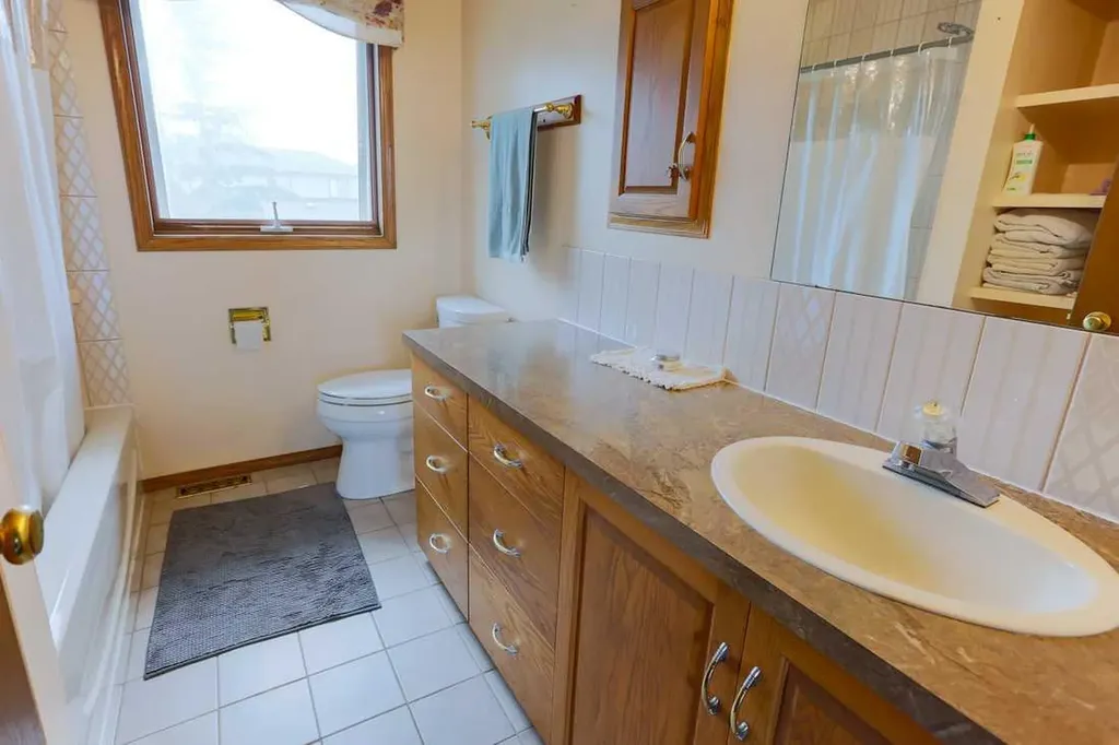 89 Athabasca Crescent Crossfield AB T0M 0S0