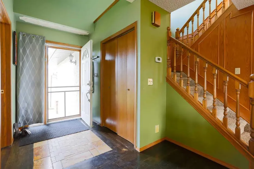89 Athabasca Crescent Crossfield AB T0M 0S0
