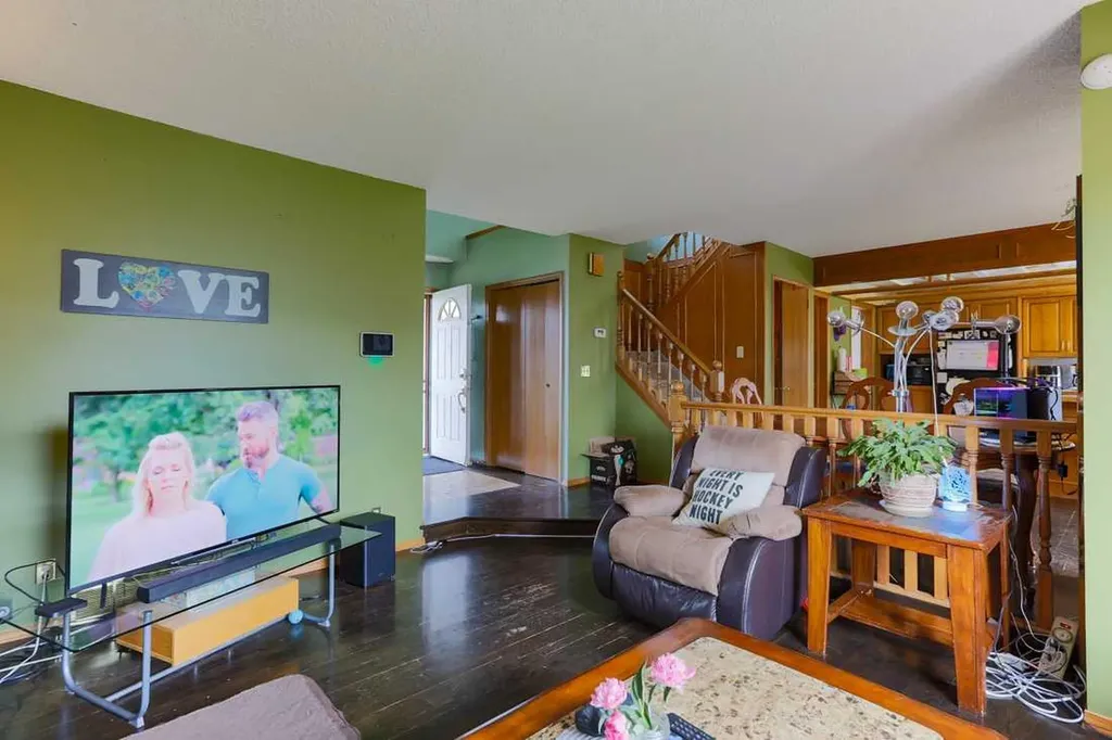 89 Athabasca Crescent Crossfield AB T0M 0S0