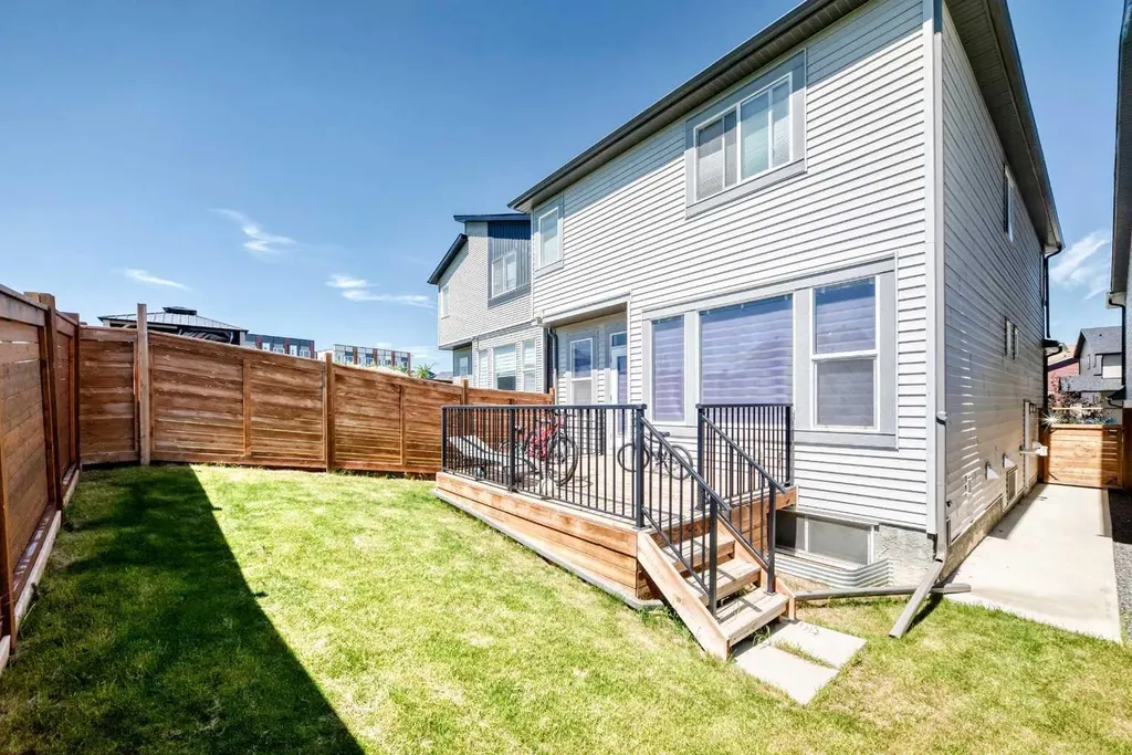 241 Sage Bluff Rise NW Calgary AB T3R 1W2