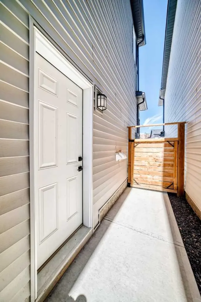 241 Sage Bluff Rise NW Calgary AB T3R 1W2