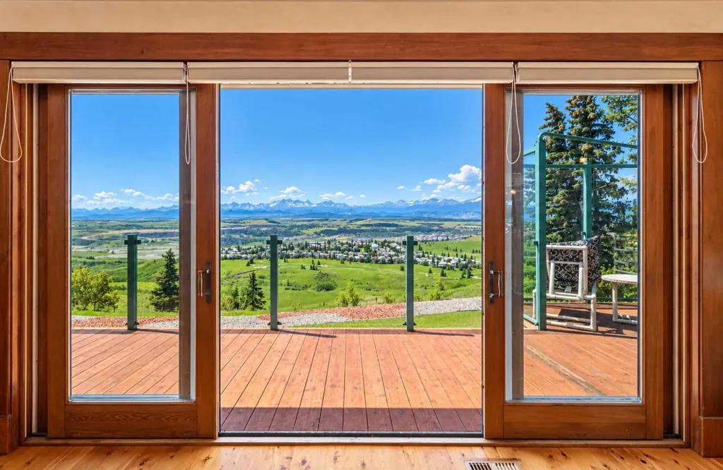 260097 Mountain Ridge Place Rural Rocky View County AB T4C 2Y1