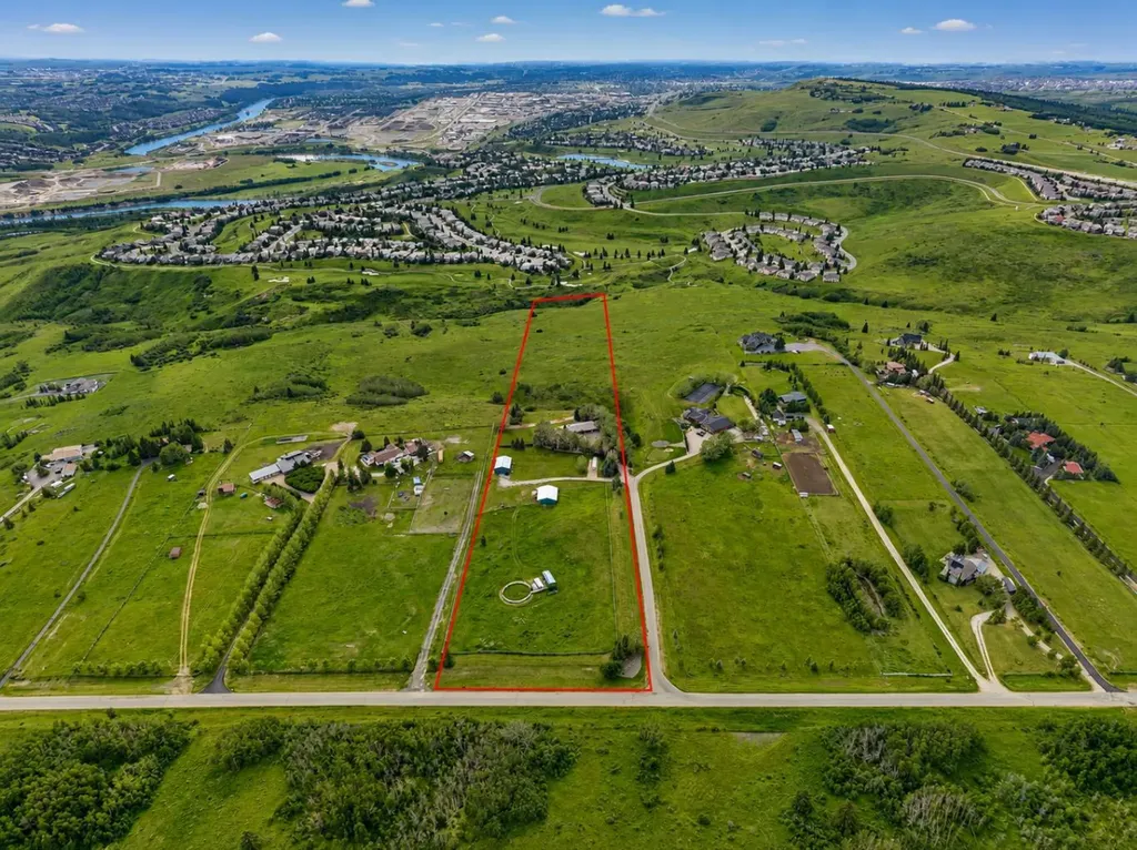 260097 Mountain Ridge Place Rural Rocky View County AB T4C 2Y1