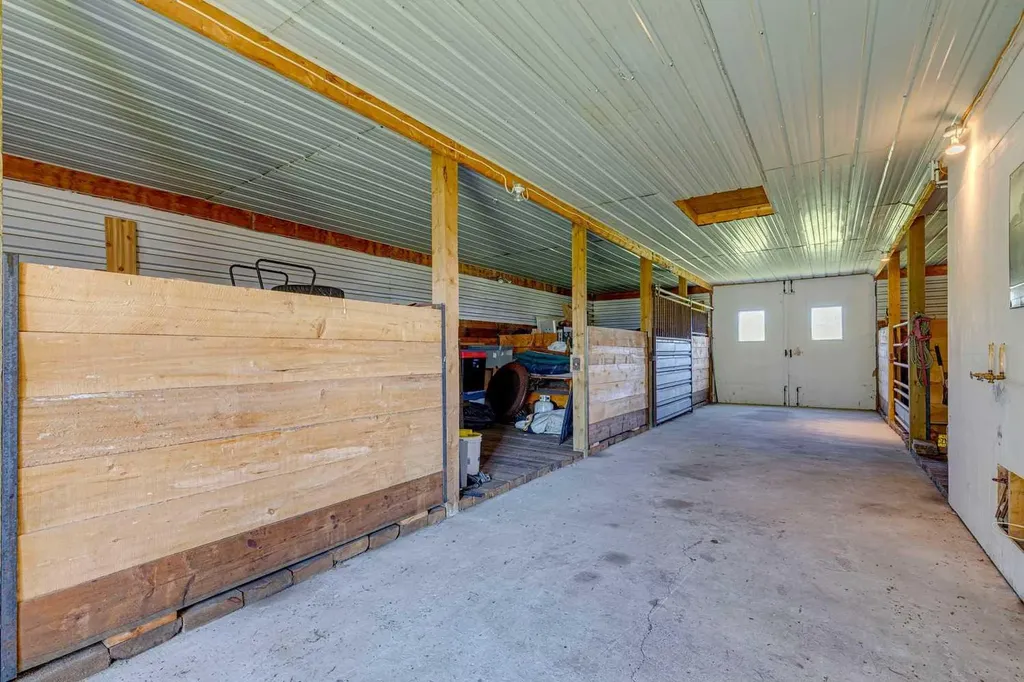 260097 Mountain Ridge Place Rural Rocky View County AB T4C 2Y1