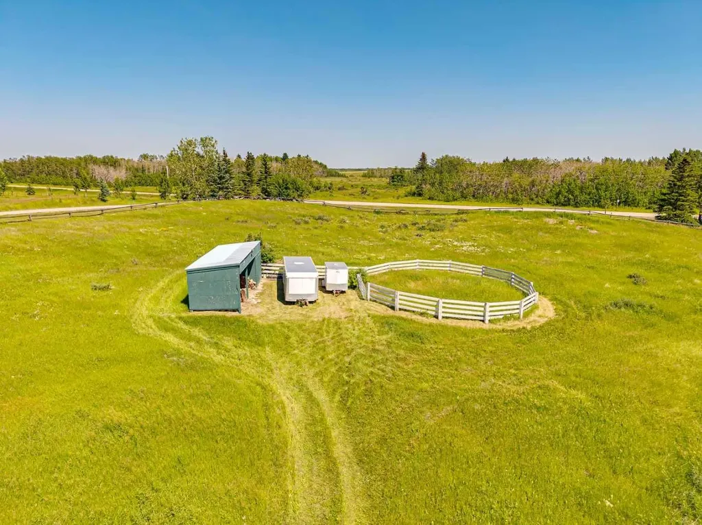 260097 Mountain Ridge Place Rural Rocky View County AB T4C 2Y1