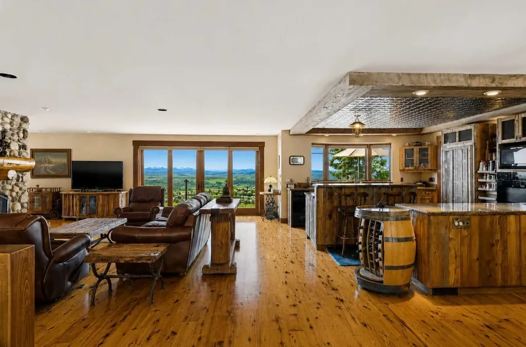 260097 Mountain Ridge Place Rural Rocky View County AB T4C 2Y1