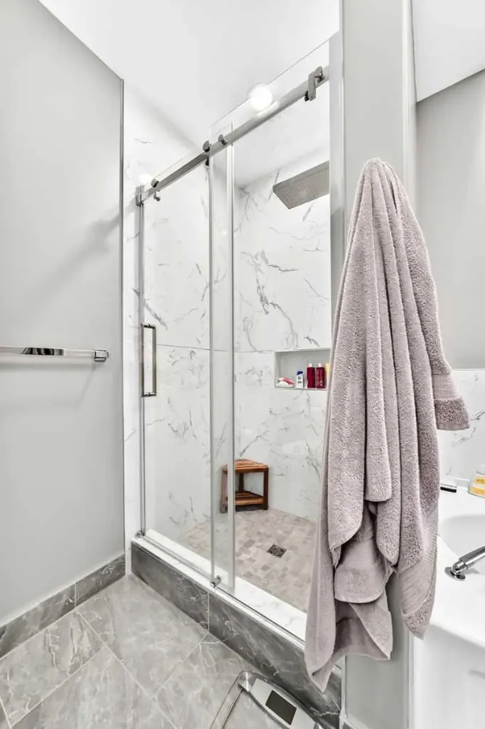 39 Ravine Drive Heritage Pointe AB T1S 4H3
