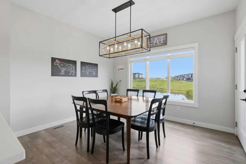 20 Highwood Drive Okotoks AB T1S5S3