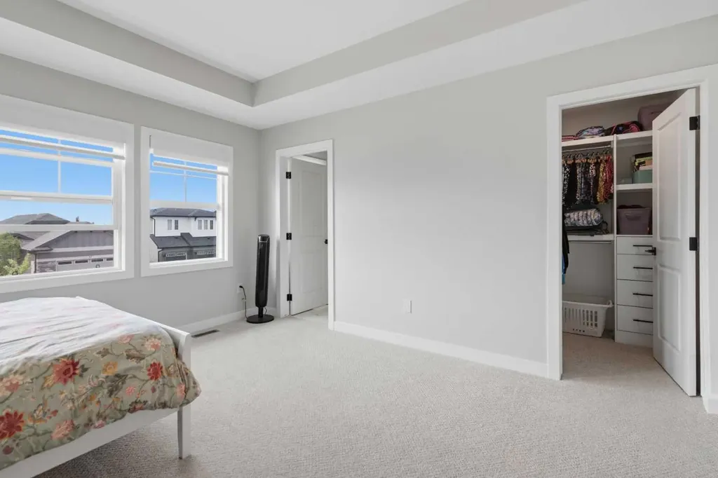 20 Highwood Drive Okotoks AB T1S5S3