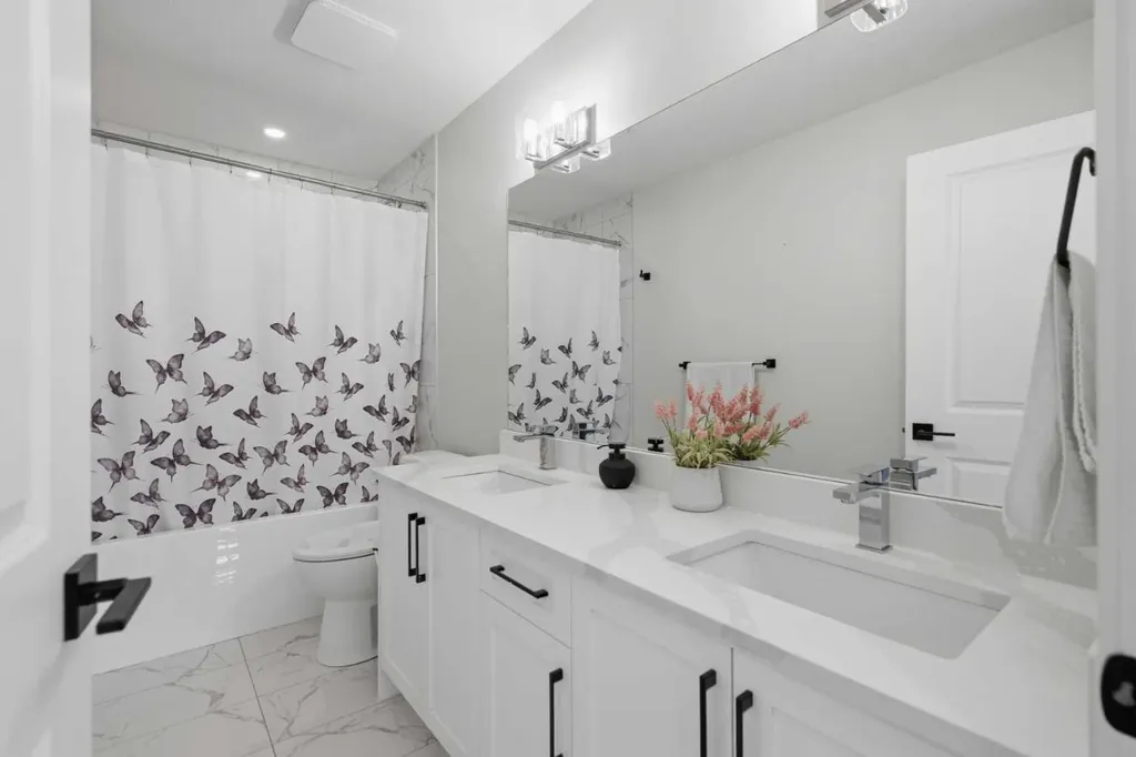 20 Highwood Drive Okotoks AB T1S5S3