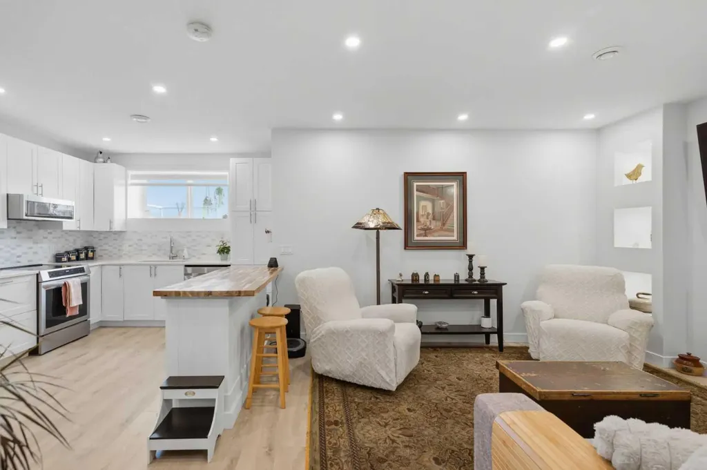 20 Highwood Drive Okotoks AB T1S5S3