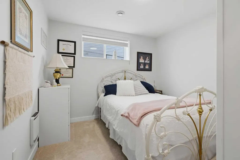 20 Highwood Drive Okotoks AB T1S5S3