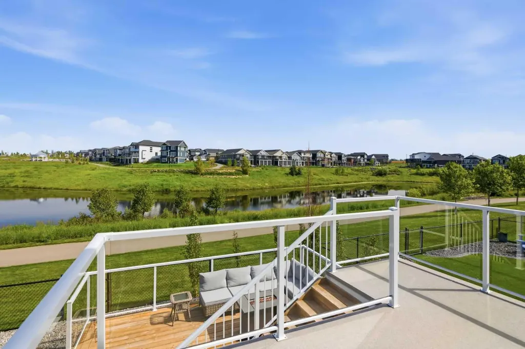 20 Highwood Drive Okotoks AB T1S5S3