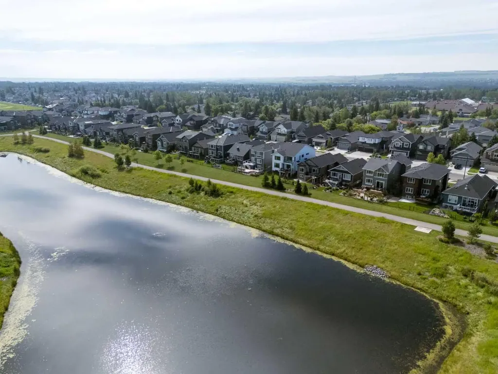 20 Highwood Drive Okotoks AB T1S5S3