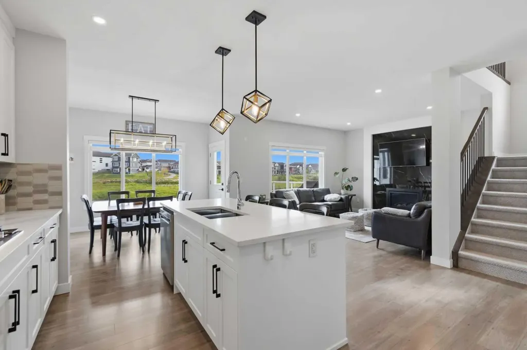 20 Highwood Drive Okotoks AB T1S5S3
