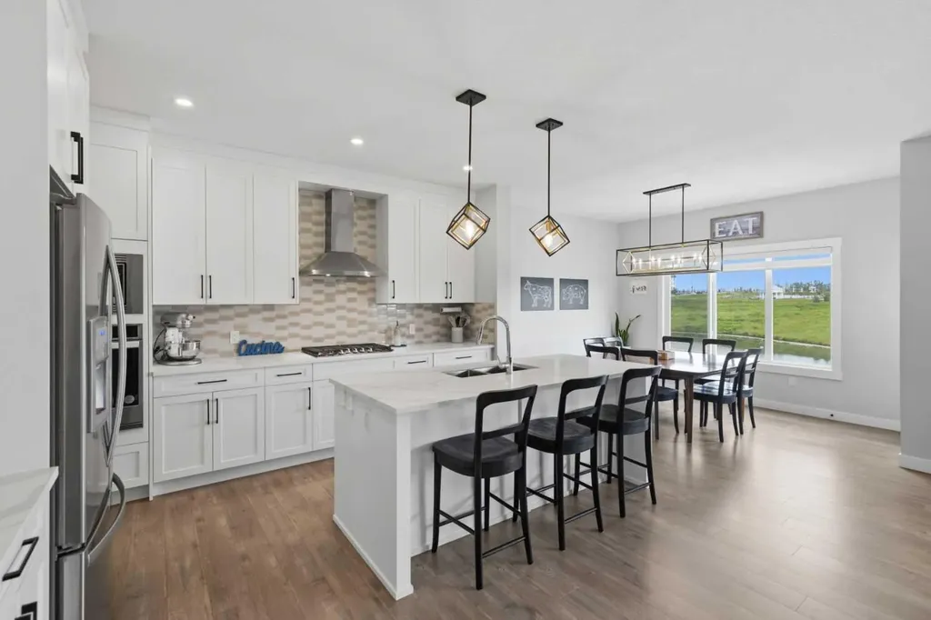 20 Highwood Drive Okotoks AB T1S5S3