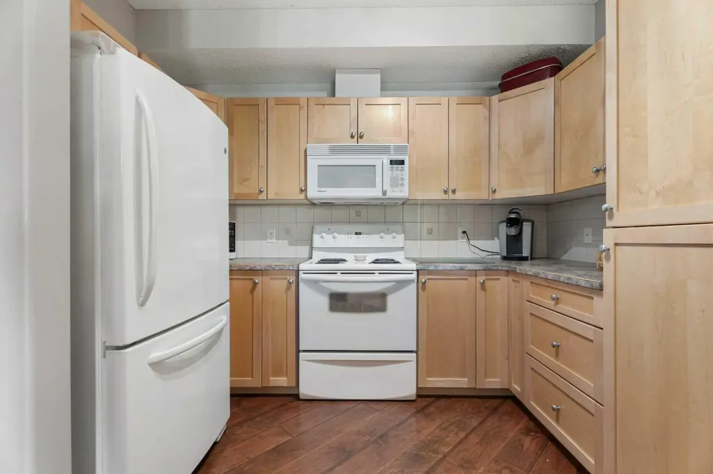 500 7 Street NW High River AB T1V 1T6