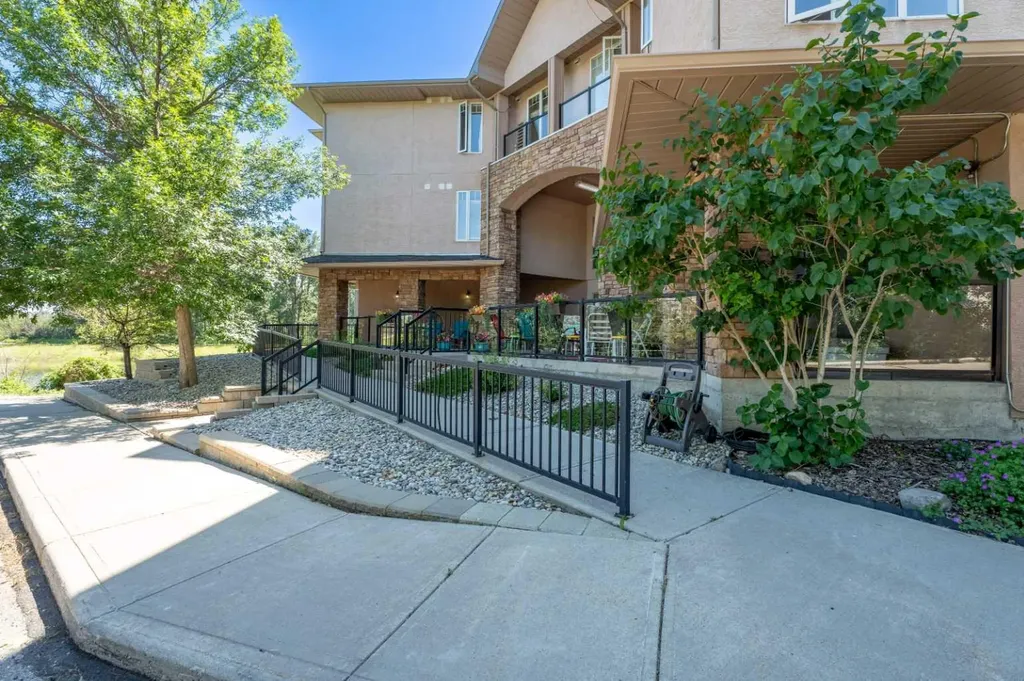 500 7 Street NW High River AB T1V 1T6