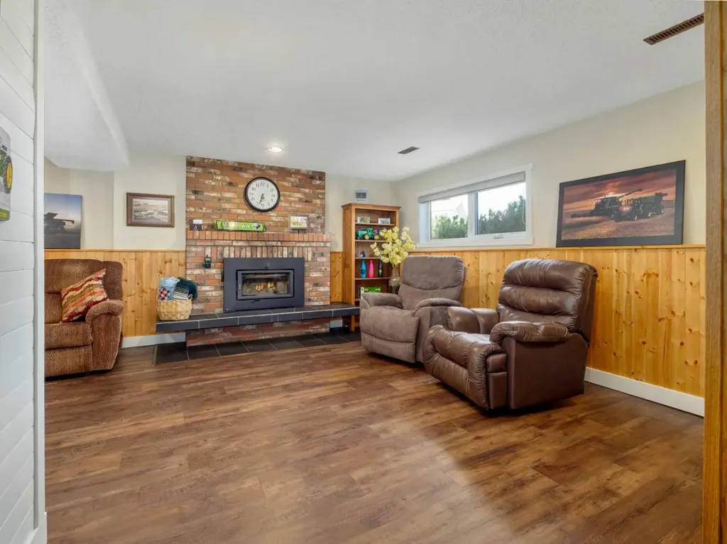6109 57 Street Taber AB T1G 1K1